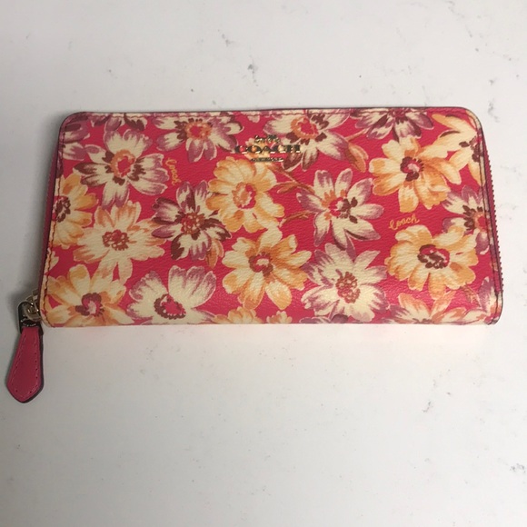 NWOT! Coach pink floral wallet - Picture 1 of 8
